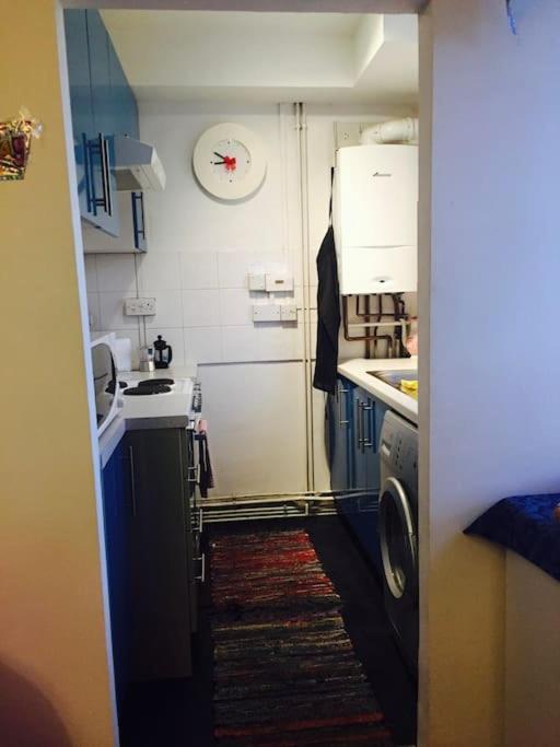 לונדון Carpe Diem Rooms Flat Near Zone 1 מראה חיצוני תמונה
