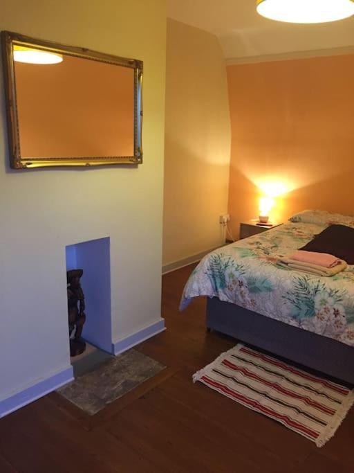 לונדון Carpe Diem Rooms Flat Near Zone 1 מראה חיצוני תמונה