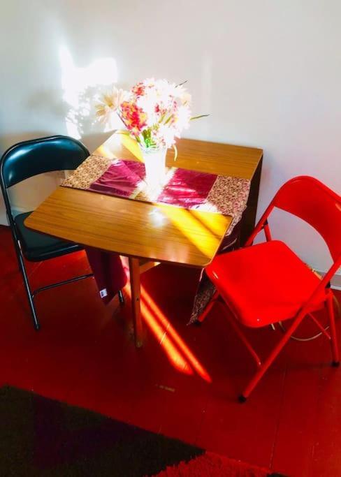 לונדון Carpe Diem Rooms Flat Near Zone 1 מראה חיצוני תמונה