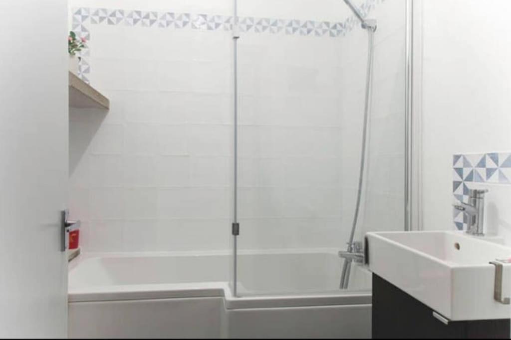 לונדון Carpe Diem Rooms Flat Near Zone 1 מראה חיצוני תמונה