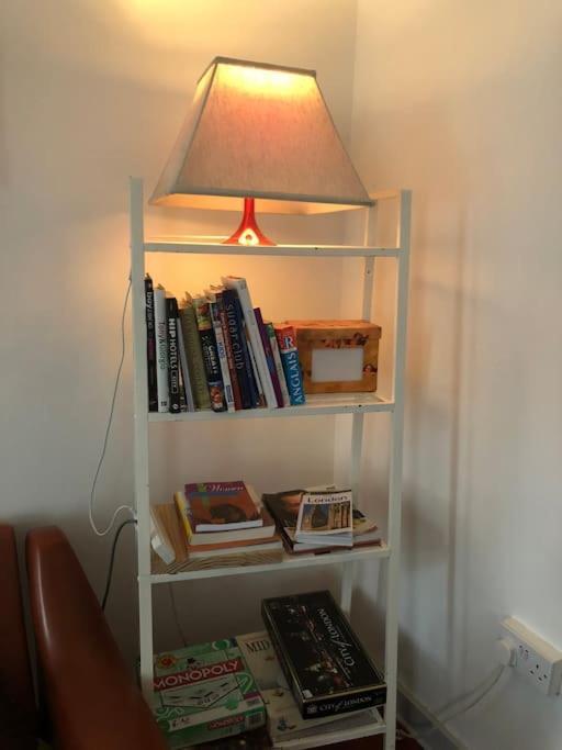 לונדון Carpe Diem Rooms Flat Near Zone 1 מראה חיצוני תמונה